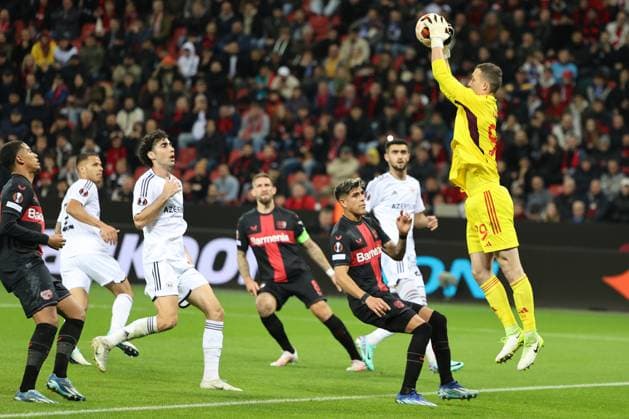 GER, UEFA EL Bayer 04 Leverkusen GER vs Qarabag Agdam AZE 26 10 2023, BayArena, Leverkusen, Europalegue, group stage, matchday 3, GER, UEFA EL Bayer 04 Leverkusen GER vs Qarabag Agdam AZE , in picture Andrey Lunev goalkeeper Qarabag 99 , catches the ball nordphotoxGmbHx xMeuter nph00351