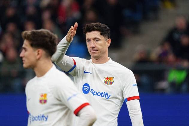 Robert Lewandowski FC Barcelona, 09 GER, Shakhtar Donetsk vs FC Barcelona, Football, Champions League, Group H, Matchday 4, Season 2023 2024, 07 11 2023 GER, Shakhtar Donetsk vs FC Barcelona, Football, Champions League, Group H, Matchday 4, Season 2023 2024, 07 11 2023 Hamburg Copyright: xEibner-Pressefoto MarcelxvonxFehrnx EP_MFN