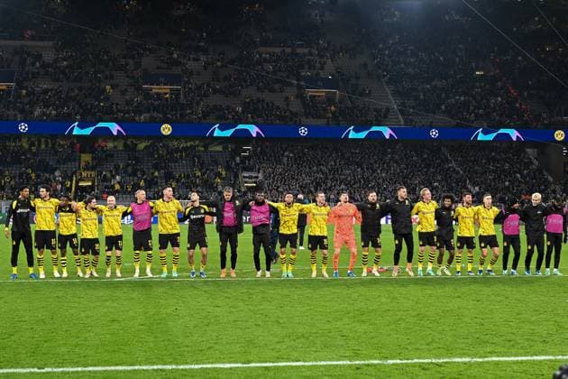 The team bounces in front of the Suedtribuene Borussia Dortmund vs Newcastle United, Football, UEFA Champions League, Matchday 04, 2023 2024 season, 07 11 2023 Borussia Dortmund vs Newcastle United, Football, UEFA Champions League, Matchday 04, 2023 2024 season, 0307 11 2023 Dortmund Copyright: xEibner-Pressefoto ThomasxHaeslerx EP_THR