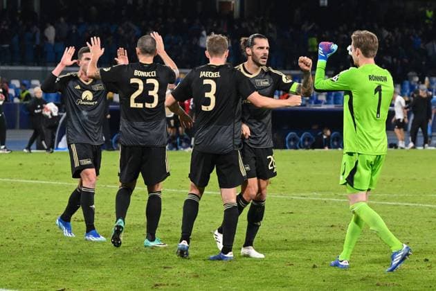 Football, Men, Season 2023 2024, UEFA Champions League Group C, Matchday 4 , SSC Napoli 1 FC Union Berlin, from left Robin Gosens 1 FC Union Berlin , Leonardo Bonucci 1 FC Union Berlin , Paul Jaeckel 1 FC Union Berlin Christopher Trimmel 1 FC Union Berlin and goalkeeper Frederik Rönnow 1 FC Union Berlin , 08 11 2023, Copyright: xMatthiasxKochx