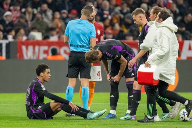 Jamal Musiala FC Bayern Muenchen, 42 must be substituted due to injury, GER, FC Bayern Muenchen FCB vs Galatasaray Istanbul, Football, Champions League, Group stage, 2023 2024 season, 08 11 2023, DFB DFL regulations prohibit any use of photographs as image sequences and or quasi video , GER, FC Bayern Muenchen FCB vs Galatasaray Istanbul, Football, Champions League, Group stage, 2023 2024 season, 08 11 2023 Muenchen Copyright: xEibner-Pressefoto SaschaxWaltherx EP_EER