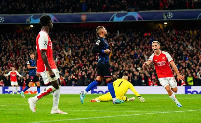EDITORIAL USE ONLY No use with unauthorised audio, video, data, fixture lists, club league logos or live services. Online in-match use limited to 120 images, no video emulation. No use in betting, games or single club league player publications. Arsenal v Sevilla, UEFA Champions League, Group B, Football, Emirates Stadium, London, UK - 08 Nov 2023 EDITORIAL USE ONLY No use with unauthorised audio, video, data, fixture lists, club league logos or live services. Online in-match use limited to 120 images, no video emulation. No use in betting, games or single club league player publications. Copyright: xJavierxGarcia Shutterstockx 14187812bx