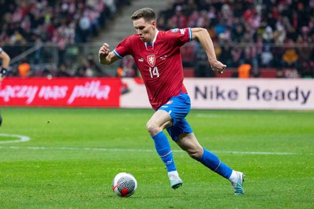Poland - Czech Republic Poland - Czech Republic 17.11.2023 football, Warsaw, national stadium, UEFA EURO, EM, Europameisterschaft,Fussball Qualification, EM, Europameisterschaft 2024, European Chiampionship 2024 qualifying round, Europameisterschaft, Fussball Qualification, EM, Europameisterschaft 2024, game Poland - Czech Republic, image shows: Lukas Provod photo Katarzyna Plewczynska Fotostyk Copyright: xFotostykxPhotoxAgencyx 20231117FCTKP659