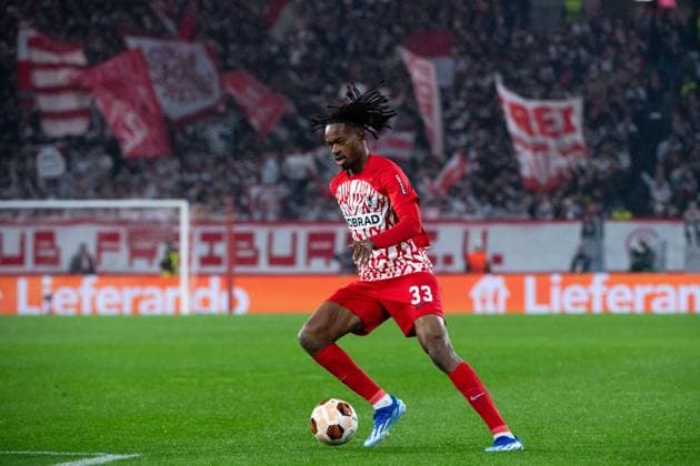 Jordy Makengo SC Freiburg, 33 on the ball, GER, SC Freiburg vs Olympiakos Piraeus FC, Football UEFA Europa League, Group A, Matchday 5, 2023 2024 season, 30 11 2023 GER, SC Freiburg vs Olympiakos Piraeus FC, Football UEFA Europa League, Group A, Matchday 5, 2023 2024 season, 30 11 2023 Freiburg Copyright: xEibner-Pressefoto Memmlerx EP_MMR