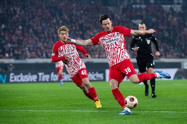 Michael Gregoritsch SC Freiburg, 38 on the ball, GER, SC Freiburg vs Olympiakos Piraeus FC, Football UEFA Europa League, Group A, Matchday 5, 2023 2024 season, 30 11 2023 GER, SC Freiburg vs Olympiakos Piraeus FC, Football UEFA Europa League, Group A, Matchday 5, 2023 2024 season, 30 11 2023 Freiburg Copyright: xEibner-Pressefoto Memmlerx EP_MMR