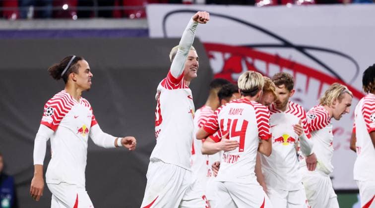 RB Leipzig Young Boys Bern Champions League Leipzig, 13 12 2023, Red Bull Arena, Football , UEFA Champions League, Group G , Matchday 6, RB Leipzig vs Young Boys Bern , In the picture goal for RB Leipzig Benjamin Sesko 30, RB Leipzig scores into Bern goal from offside position cheering , Photo for editorial use only , UEFA regulations prohibit any use of photographs as image sequences and or quasi video ,