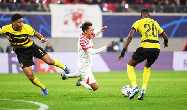 RB Leipzig Young Boys Bern Champions League Leipzig, 13 12 2023, Red Bull Arena, Football , UEFA Champions League, Group G , Matchday 6, RB Leipzig vs Young Boys Bern , Pictured from left Aurle Amenda 4, Bern , Fabio Cavalho 18, RB Leipzig , Cheikh Niasse 20, Bern , Photo for editorial use only , UEFA regulations prohibit any use of photographs as image sequences and or quasi video ,