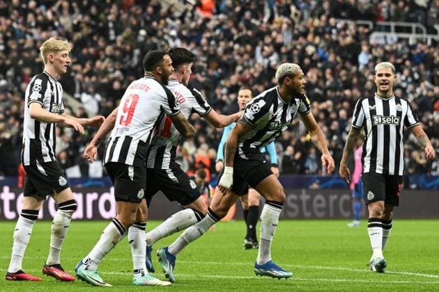 Joelinton of Newcastle United celebrates scoring for their side with their teammates to make it 1-0 Newcastle United v AC Milan, UEFA Champions League, Group F, Football, St James Park, Newcastle, UK - 13 Dec 2023 EDITORIAL USE ONLY No use with unauthorised audio, video, data, fixture lists, club league logos or live services. Online in-match use limited to 120 images, no video emulation. No use in betting, games or single club league player publications. Copyright: xRichardxLee Shutterstockx 14254244bn