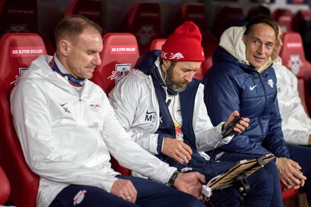 13 12 2023, Football, Men, Champions League, Group stage, 2023 2024, Group G, Matchday 6, RB Leipzig BSC Young Boys Bern The assistant coaches Alexander Zickler co coach, RB Leipzig , Marco Kurth co coach, RB Leipzig and Frederik Gössling goalkeeper coach RB Leipzig are already getting ready for the match, on the bench Leipzig Red Bull Arena Saxony Germany