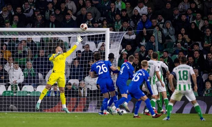 Rangers Goalkeeper Jack Butland saves a shot on target during the Europa League Group C match at the Estadio Benito Villamarin, Seville. Real Betis v Rangers, UEFA Europa League, Group C, Football, Benito VillamaroÆ?Ã?Ân Stadium, Seville, Spain - 14 Dec 2023 EDITORIAL USE ONLY No use with unauthorised audio, video, data, fixture lists, club league logos or live services. Online in-match use limited to 120 images, no video emulation. No use in betting, games or single club league player publications. Copyright: xKirkxO Rourke RangersxFC Shutterstockx 14257803dz