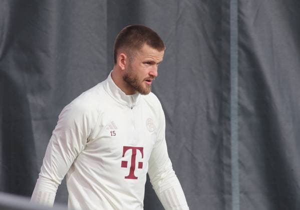 Munich, Germany February 13, 2024 Football, Men, 2023 2024 season, FC Bayern Munich, Säbener Strasse, training ground, final training, Champions League Eric Dier FC Bayern Munich on the way to the training ground, head, upper body