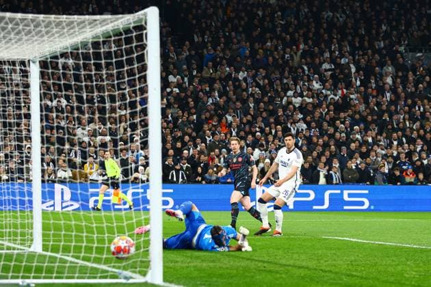 Kevin De Bruyne of Manchester City scores for their side to make it 1-0 FC Copenhagen v Manchester City, UEFA Champions League, Round of 16, First Leg, Football, Parken Stadium, Copenhagen, Denmark - 13 Feb 2024 EDITORIAL USE ONLY No use with unauthorised audio, video, data, fixture lists, club league logos or live services. Online in-match use limited to 120 images, no video emulation. No use in betting, games or single club league player publications. Copyright: xKieranxMcManus Shutterstockx 14343227am