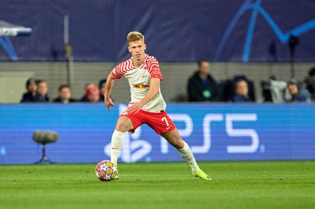 13 02 2024, Soccer, Men, Champions League, Round of 16, 2023 2024, First leg, RB Leipzig Real Madrid Dani Olmo 7, RB Leipzig , free kick, action, with ball Leipzig Red Bull Arena Saxony Germany