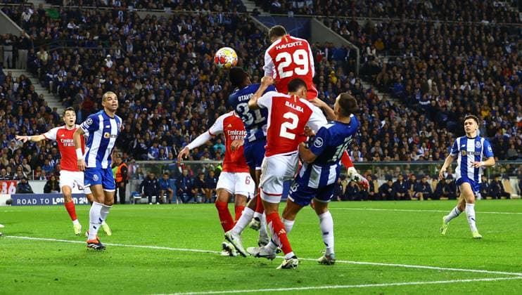 Kai Havertz of Arsenal heads wide Porto v Arsenal, UEFA Champions League, Round of 16, First Leg, Football, Estadio do Dragao, Porto, Portugal - 21 Feb 2024 EDITORIAL USE ONLY No use with unauthorised audio, video, data, fixture lists, club league logos or live services. Online in-match use limited to 120 images, no video emulation. No use in betting, games or single club league player publications. Copyright: xKieranxMcManus Shutterstockx 14355127z