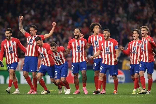 Madrid, Spain, 13th March 2024. Atletico Madrid players react during the penalty shoot out of the UEFA Champions League match at Estadio Metropolitano,, Madrid. Picture credit should read: Jonathan Moscrop Sportimage EDITORIAL USE ONLY. No use with unauthorised audio, video, data, fixture lists, club league logos or live services. Online in-match use limited to 120 images, no video emulation. No use in betting, games or single club league player publications. SPI-2991-0086
