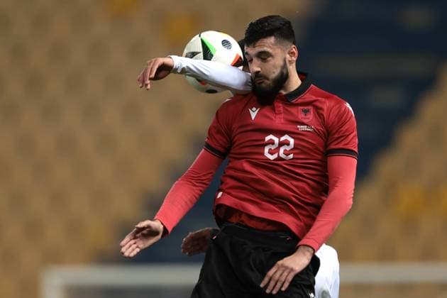 Parma, Italy, 22nd March 2024. Armando Broja of Albania battles for an aerial ball with Paulo Diaz of Chile during the International Friendly, Länderspiel, Nationalmannschaft match at Stadio Ennio Tardini, Parma. Picture credit should read: Jonathan Moscrop Sportimage EDITORIAL USE ONLY. No use with unauthorised audio, video, data, fixture lists, club league logos or live services. Online in-match use limited to 120 images, no video emulation. No use in betting, games or single club league player publications. SPI-3023-0081