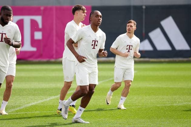 Mathys Tel FC Bayern Muenchen, 39 runs, running, final training, FC Bayern Muenchen, football, UEFA Champions League, quarter-final first leg, season 23 24, 08 04 2024, final training, FC Bayern Muenchen, football, UEFA Champions League, quarter-final first leg, season 23 24, 08 04 2024 Muenchen Copyright: xEibner-Pressefoto JennixMaulx EP_JML