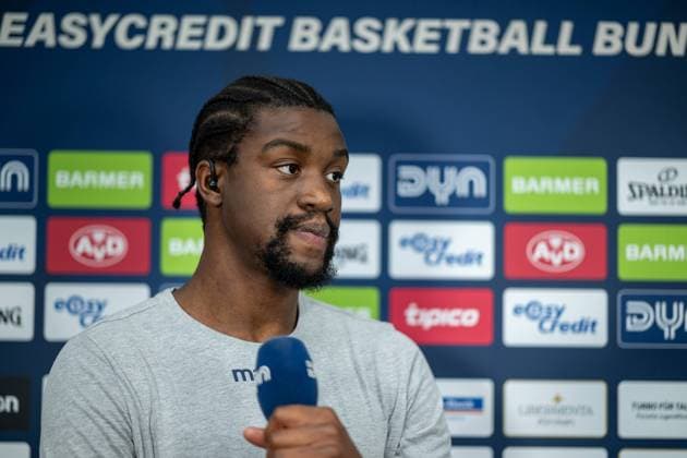 Ariel Hukporti MHP Riesen Ludwigsburg, 15 , GER, MHP Riesen Ludwigsburg vs MLP ACADEMICS Heidelberg, Basketball, Bundesliga, easycredit BBL, 28 Matchday, Season 2023 2024, 13 04 2024, GER, MHP Riesen Ludwigsburg vs MLP ACADEMICS Heidelberg, Basketball, Bundesliga, easycredit BBL, 28 Matchday, Season 2023 2024, 13 04 2024 Ludwigsburg Copyright: xEibner-Pressefoto SaschaxWaltherx EP_EER