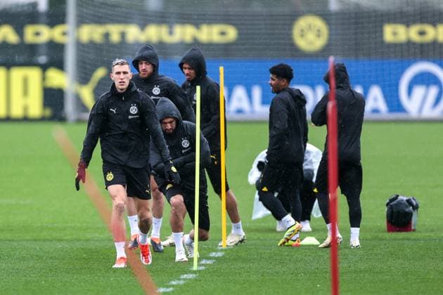 15 04 2024, Football, Season 2023 2024, UEFA Champions League, UCL, Final training, Borussia Dortmund Atletico Madrid, f l Nico Schlotterbeck Borussia Dortmund , Salih Özcan Borussia Dortmund , Emre Can Borussia Dortmund , Felix Nmecha Borussia Dortmund , Ian Maatsen Borussia Dortmund , Dortmund Signal Iduna Park NRW Germany xRHR PHOTO DEx Copyright: DennisxEwert RHR-FOTOx RHR-FOTO DE