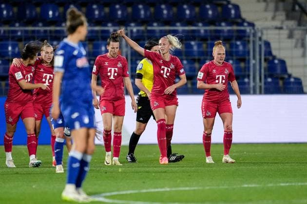 from left Sara Agrez Cologne, 4 , goal scorer Meike Messmer Messmer, Cologne, 20 , Laura Vogt Cologne, 8 , players of 1 FC Cologne, cheer about the goal to 0 1, jubilation, goal celebration, celebrate the goal, goal, celebration, jubilation about the goal, optimistic, match scene, highlight, action, action, 15 04 2024, Sinsheim Hoffenheim Germany , football, Google Pixel Women Bundesliga, TSG 1899 Hoffenheim 1 FC Köln, DFB DFL REGULATIONS PROHIBIT ANY USE OF PHOTOGRAPHS AS IMAGE SEQUENCES AND OR QUASI VIDEO xozx