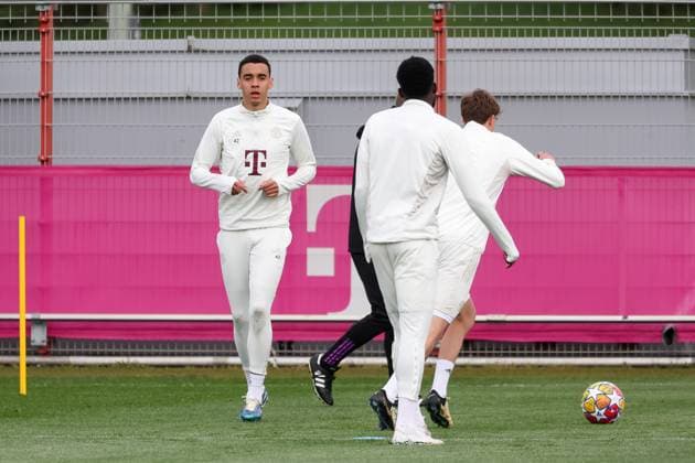 Jamal Musiala FC Bayern Muenchen, 42 , Final training, FC Bayern Muenchen, Football, UEFA Champions League, Quarter-final second leg, Season 23 24, 16 04 2024, Final training, FC Bayern Muenchen, Football, UEFA Champions League, Quarter-final second leg, Season 23 24, 16 04 2024 Muenchen Copyright: xEibner-Pressefoto JennixMaulx EP_JML