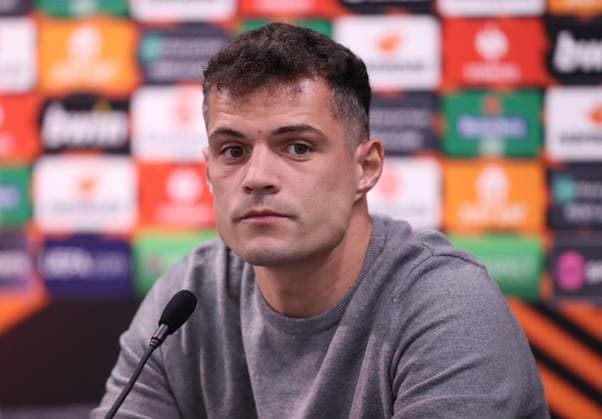 . - Bayer 04 Leverkusen Pressekonferenz, Bayer 04 Leverkusen press conference, PK, Pressekonferenz UEFA Europa League, Quarter Final, 2nd Leg, London Stadium, London, UK - 17th April 2024. Granit Xhaka of Bayer 04 Leverkusen. - Bayer 04 Leverkusen Pressekonferenz, Bayer 04 Leverkusen Press Conference, UEFA Europa League, Quarter Final, 2nd Leg, London Stadium, London, UK - 17th April 2024. London London Stadium UK Copyright: xDanxWeirx CP_Bayer_04_Leverkusen_Presskonferenz_09