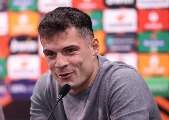 . - Bayer 04 Leverkusen Pressekonferenz, Bayer 04 Leverkusen press conference, PK, Pressekonferenz UEFA Europa League, Quarter Final, 2nd Leg, London Stadium, London, UK - 17th April 2024. Granit Xhaka of Bayer 04 Leverkusen. - Bayer 04 Leverkusen Pressekonferenz, Bayer 04 Leverkusen Press Conference, UEFA Europa League, Quarter Final, 2nd Leg, London Stadium, London, UK - 17th April 2024. London London Stadium UK Copyright: xDanxWeirx CP_Bayer_04_Leverkusen_Presskonferenz_13