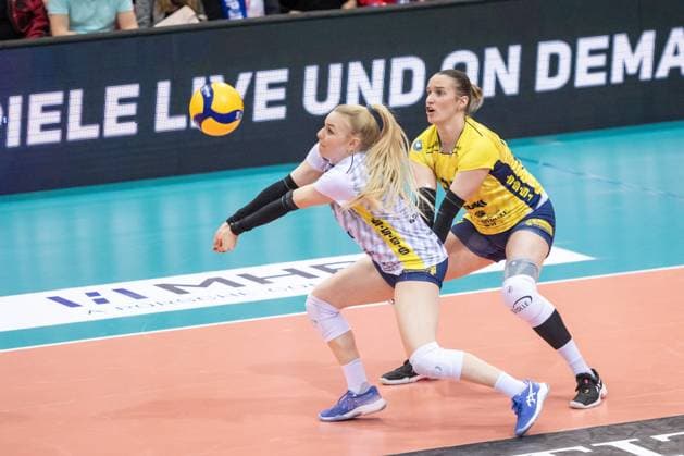 Anna Pogany SSC Palmberg Schwerin, 04 ball reception Allianz MTV Stuttgart SSC Palmberg Schwerin, Sport, Volleyball Bundesliga, Women, VBL, Season 2023 24, German Championship Final Game 2, 17 04 2024, Stuttgart SCHARRena , DEU GER, Allianz MTV Stuttgart SSC Palmberg Schwerin, Volleyball, Bundesliga, easycredit VBL, German Championship Final Game 2, Season 2023 2024, 17 04 2024 Stuttgart Copyright: xSandyxDinkelackerx EP_SDR