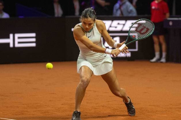 Emma Raducanu GBR xettx, Germany, Stuttgart, 17 04 2024, Tennis, Porsche Tennis Grand Prix, Day 5, 2024, Round 1, E Raducanu A Kerber, Porsche Arena Photo A2 Bildagentur Peter Hartenfelser