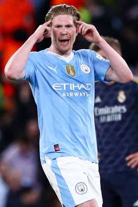 Kevin De Bruyne of Manchester City celebrates scoring a goal for their side to make it 1-1 Manchester City v Real Madrid, UEFA Champions League, Quarter Final, Second Leg, Football, Etihad Stadium, Manchester, UK - 17 Apr 2024 EDITORIAL USE ONLY No use with unauthorised audio, video, data, fixture lists, club league logos or live services. Online in-match use limited to 120 images, no video emulation. No use in betting, games or single club league player publications. Copyright: xMattxWest Shutterstockx 14434933ca
