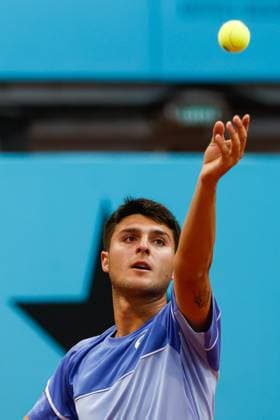 April 24, 2024, Madrid, Madrid, SPAIN: Pablo Llamas Ruiz of Spain in action against Lukas Klein of Slovakia during the Mutua Madrid Open 2024, ATP, Tennis Herren Masters 1000 and WTA, Tennis Damen 1000, tournament celebrated at Caja Magica on April 24, 2024 in Madrid, Spain. Madrid SPAIN - ZUMAa181 20240424_zaa_a181_115 Copyright: xIrinaxR.xHipolitox