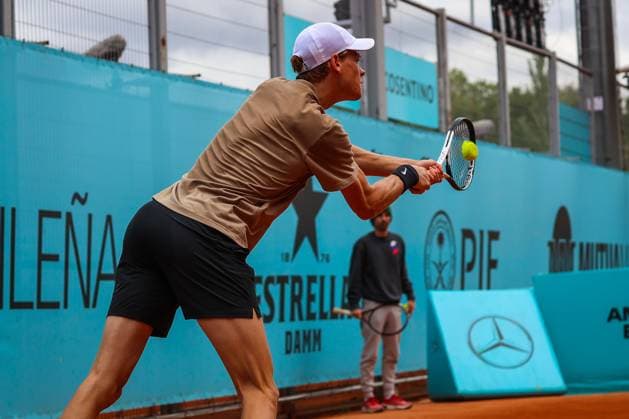 Mutua Madrid Open 2024: Casper Ruud Vs Jannik Sinner in Spain - 26 Apr 2024 Jannik Sinner of Italy practice against Casper Ruud of Norway on Day Five of the Mutua Madrid Open 2024 tournament at La Caja Magica. Usera Spain Copyright: xMiguelxReisx xSOPAxImagesx Mutua Madrid Open MR -3541