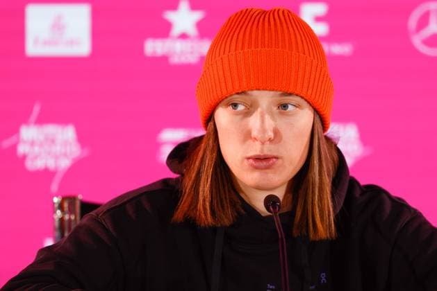 April 27, 2024, Madrid, Madrid, SPAIN: Iga Swiatek of Poland attends the media during her press conference, PK, Pressekonferenz during the Mutua Madrid Open 2024, ATP, Tennis Herren Masters 1000 and WTA, Tennis Damen 1000, tournament celebrated at Caja Magica on April 27, 2024 in Madrid, Spain. Madrid SPAIN - ZUMAa181 20240427_zaa_a181_016 Copyright: xIrinaxR.xHipolitox