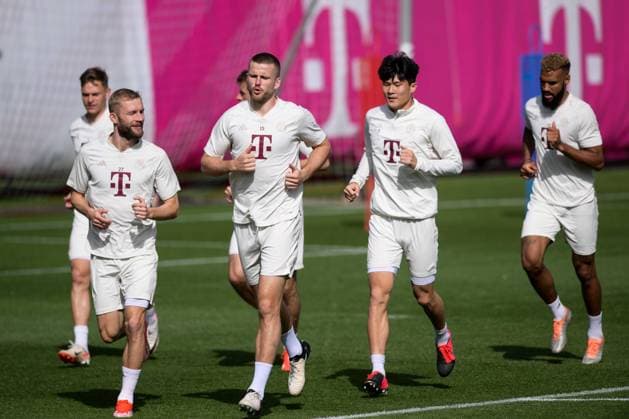 Soccer, Champions League, 20240429, Final training, FC Bayern Munich Real Madrid In the picture Joshua KIMMICH FC Bayern Munich, 6 , Konrad LAIMER FC Bayern Munich, 27 , , 25 , Eric DIER FC Bayern Munich, 15 , Min jae KIM FC Bayern Munich, 3 and Eric Maxim CHOUPO MOTING FC Bayern Munich, 13 Munich Training ground Säbener Str 51 Bayern Germany Copyright: Passion2Press MarkusxFischerx