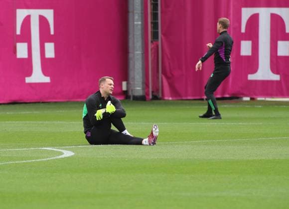 Munich, Germany 07 May 2024 Football, Men, Season 2023 2024, FC Bayern Munich, Säbener Strasse, Training ground, Final training, Champions League Manuel Neuer FC Bayern Munich sits on the floor, here during stretching, warm-up, single action, free position, full body shot