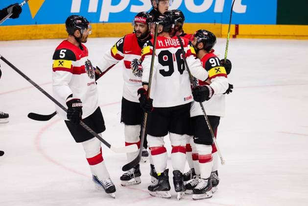 Ice hockey, Eishockey - IIHF WC 2024 PRAGUE,CZECH REPUBLIC,14.MAY.24 - ICE HOCKEY - IIHF Ice Hockey World Championship, WM, Weltmeisterschaft 2024, group stage, Austria vs Canada. Image shows the rejoicing of Thomas Raffl, Benjamin Nissner, Mario Huber, Thimo Nickl and Dominique Heinrich (AUT). GEPAxpictures xDanielxGoetzhaber