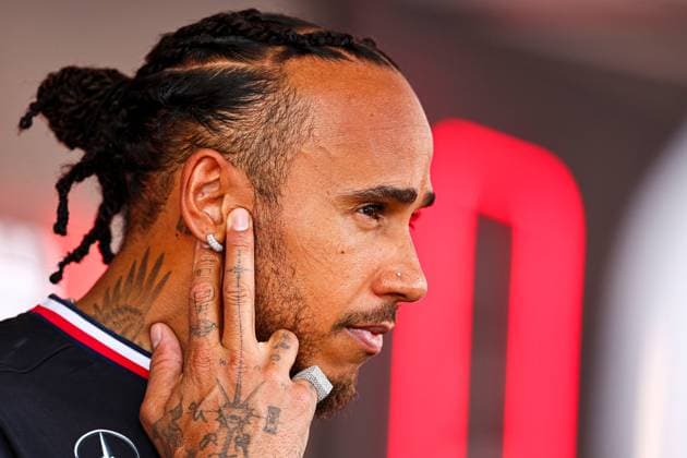 Lewis Hamilton of Great Britain and Mercedes gestures, Gestures, Qualifying, F1 Grand Prix of Monaco, Monaco on May 25, 2024 in Monte Carlo, Monaco Photo by Diogo Cardoso DeFodi Images Lewis Hamilton of Great Britain and Mercedes gestures in the Media Pen, Qualifying, F1 Grand Prix of Monaco, Monaco on May 25, 2024 in Monte Carlo, Monaco Photo by Diogo Cardoso DeFodi Images Defodi 645 f1mon20240525 3505 Defodi-645