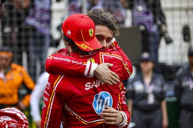 LECLERC Charles (mco), Scuderia Ferrari SF-24, portrait, celebrate his win with SAINZ Carlos (spa), Scuderia Ferrari SF-24, portrait during the Formula 1 Grand Prix de Monaco 2024, 8th round of the 2024 Formula One World Championship, WM, Weltmeisterschaft from May 23 to 26, 2024 on the Circuit de Monaco, in Monaco - F1 - MONACO GRAND PRIX 2024 DPPI Panoramic 240526_R08_MONACO_DP_EA014866