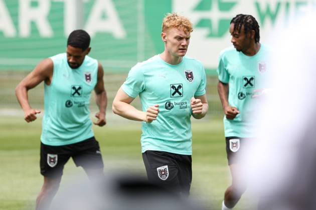 SOCCER - UEFA EURO, EM, Europameisterschaft,Fussball 2024 VIENNA,AUSTRIA,06.JUN.24 - SOCCER - UEFA European Championship, EM, Europameisterschaft preview, OEFB training camp, training. Image shows Philipp Mwene, Nicolas Seiwald and Thierno Ballo (AUT). GEPAxpictures xArminxRauthner