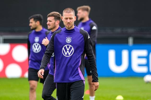 Waldemar Anton Germany , 16 , GER, DFB, Training, Football Mens National Team Germany, UEFA European Football Championship 2024, Herzogenaurach 11 06 2024 GER, DFB, Training, Football Mens National Team Germany, UEFA European Football Championship 2024, Herzogenaurach 11 06 2024 Herzogenaurach Copyright: xEibner-Pressefoto FlorianxWieganx EP_FWD