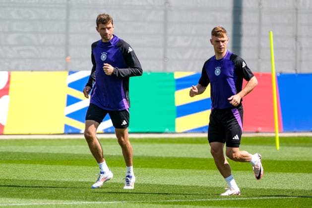 Thomas Mueller Germany , 13 and Joshua Kimmich Germany , 06 , GER, Final training MD 1, Mens national team ahead of Germany vs Scotland, UEFA European Championship 2024, Football, Herzogenaurach, 13 06 2024 GER, Final training MD 1, Mens national team ahead of Germany vs Scotland, UEFA European Championship 2024, Football, Herzogenaurach, 13 06 2024 Herzogenaurach Copyright: xEibner-Pressefoto FlorianxWieganx EP_FWD