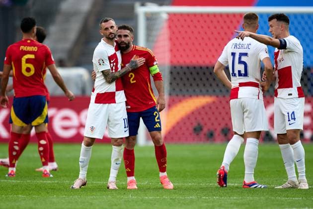 Marcelo Brozovic Croatia national team Euro 2024, 11 , Dani Carvajal Spain national team Euro 2024, 02 , GER, UEFA Euro 2024, mens football, UEFA EURO 2024 match day 1, group B, Spain vs Croatia, 15 06 2024 GER, UEFA Euro 2024, mens football, UEFA EURO 2024 match day 1, group B, Spain vs Croatia, 15 06 2024 Berlin Copyright: xEibner-Pressefotox xClaudiusxRauchx EP_CRH