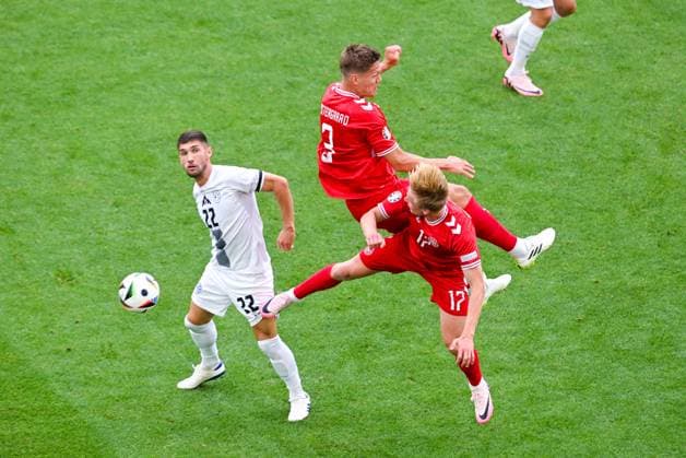 Adam Gnezda Cerin Slovenia , Victor Kristiansen Denmark and Jannik Vestergaard Denmark battle for the ball, UEFA EURO 2024 Group C, Slovenia vs Denmark, Arena Stuttgart on June 16, 2024 in Stuttgart, Germany Photo by Silas Schueller DeFodi Images Adam Gnezda Cerin Slovenia , Victor Kristiansen Denmark and Jannik Vestergaard Denmark battle for the ball, UEFA EURO 2024 Group C, Slovenia vs Denmark, Arena Stuttgart on June 16, 2024 in Stuttgart, Germany Photo by Silas Schueller DeFodi Images Defodi 0581869538st Defodi-738