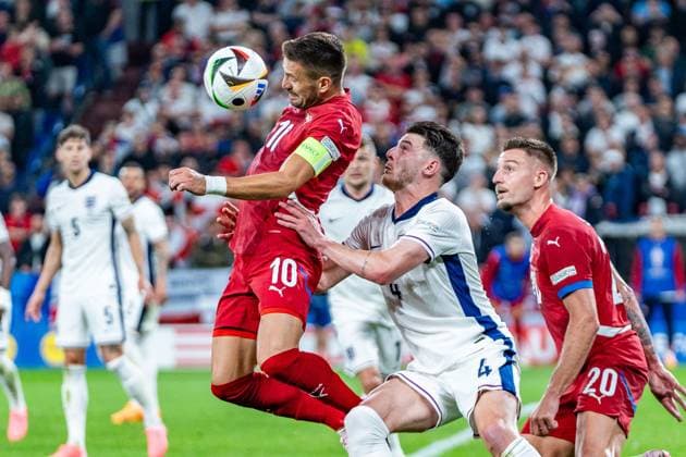 Declan Rice England, 4 Dusan Tadic Serbia, 10 Serbia vs England, Men, Football, 1 Matchday, EURO 2024, 16 06 2024, European Championship, Group C Serbia vs England, Men, Football, 1 Matchday, EURO 2024, 16 06 2024, European Championship, Group C Gelsenkirchen Copyright: xEibner-Pressefoto BahhoxKarax EP_SRB