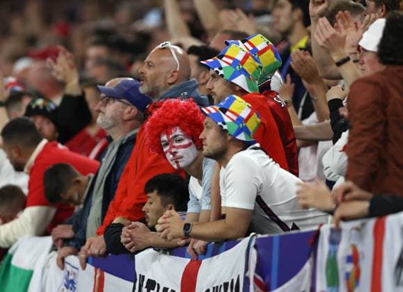 - Serbia v England, UEFA EURO, EM, Europameisterschaft,Fussball 2024, Group Stage, Group C, Arena AufSchalke, Gelsenkirchen, Germany - 16th June 2024. England fans. - Serbia v England, UEFA Euro 2024, Group Stage, Group C, Arena AufSchalke, Gelsenkirchen, Germany - 16th June 2024. Gelsenkirchen Arena AufSchalke, Veltins Arena Germany Copyright: xDanxWeirx CP_Serbia_England_0044