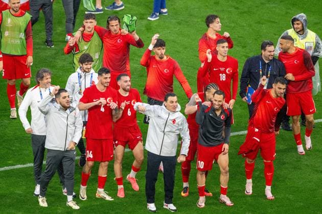 GER, EURO 2024, Group F, Turkey Tur vs Georgia GEO 18 06 2024, BVB Stadium Dortmund, Dortmund, GER, EURO 2024, Group F, Turkey Tur vs Georgia GEO In the picture cheering of the Turkish national team after the victory with 3 1 gestures, facial expressions, emotions happiness joy joy dance dance nordphotoxGmbHxx xDenkinger nph00015