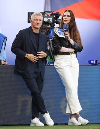- Portugal v Czech Republic, UEFA EURO, EM, Europameisterschaft,Fussball 2024, Group Stage, Group F, Football Stadium Leipzig, RedBull Arena, Leipzig, Germany - 18th June 2024. Bastian Schweinsteiger former Germany & Bayer Munich footballer & WDR Presenter Esther Sedlaczek. - Portugal v Czech Republic, UEFA Euro 2024, Group Stage, Group F, Football Stadium Leipzig, RedBull Arena, Leipzig, Germany - 18th June 2024. Leipzig, Football Stadium Leipzig RedBull Arena Germany Copyright: xDanxWeirx CP_Portugal_Czechia_30