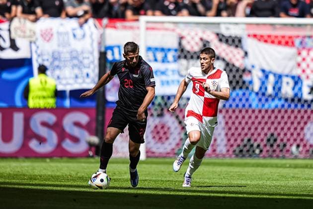 Ylber Ramadani Albania, 20 , Andrej Kramaric Croatia, 09 GER, Croatia vs Albania, European Football Championship, UEFA Euro 2024, Matchday 2, 19 06 2024 GER, Croatia vs Albania, European Football Championship, UEFA Euro 2024, Matchday 2, 19 06 2024 Hamburg Copyright: xEibner-Pressefoto MarcelxvonxFehrnx EP_MFN
