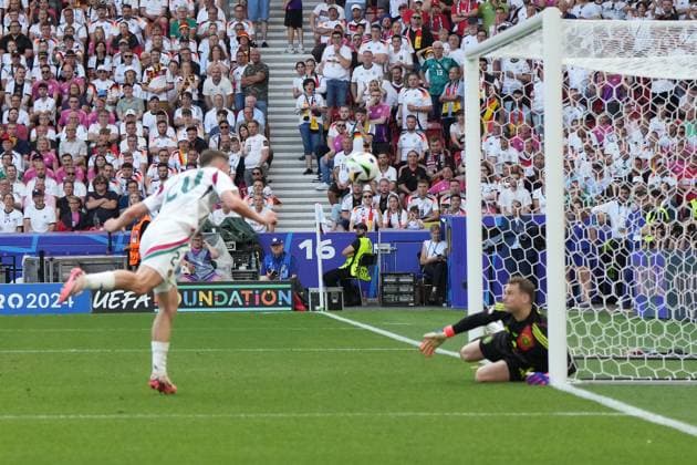Goalkeeper Manuel Neuer Germany, Germany, 01 saves Willi Orban Hungary, Hungary, 06 from a header, Roland Sallai Hungary, Hungary, 20 executed, but offside Stuttgart 19 06 2024 Germany vs Hungary, EURO2024, Group A, M14, EM Arena Stuttgart