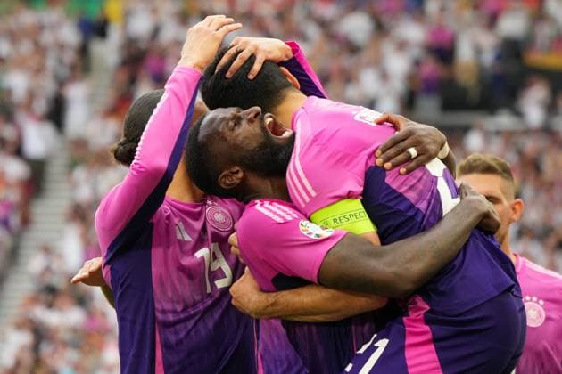 celebrate the goal, goal celebration for 2 0 Ilkay Gündogan Germany Germany, 21 with Antonio Rüdiger Germany Germany, 02 , who shouts out his unrestrained joy and Leroy Sane Germany Germany, 19 , Jonathan Tah Germany Germany, 04 Stuttgart 19 06 2024 Germany vs Hungary, EURO2024, Group A, M14, EM Arena Stuttgart